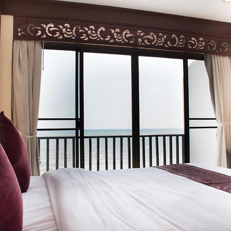 Sea Memories White Sand Beach Hotel Hua Hin Exterior photo